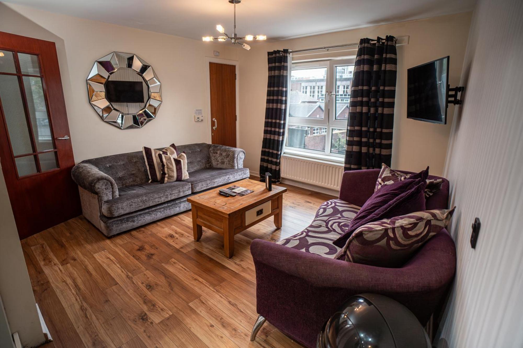 3 Bedroom In Centre Belfast