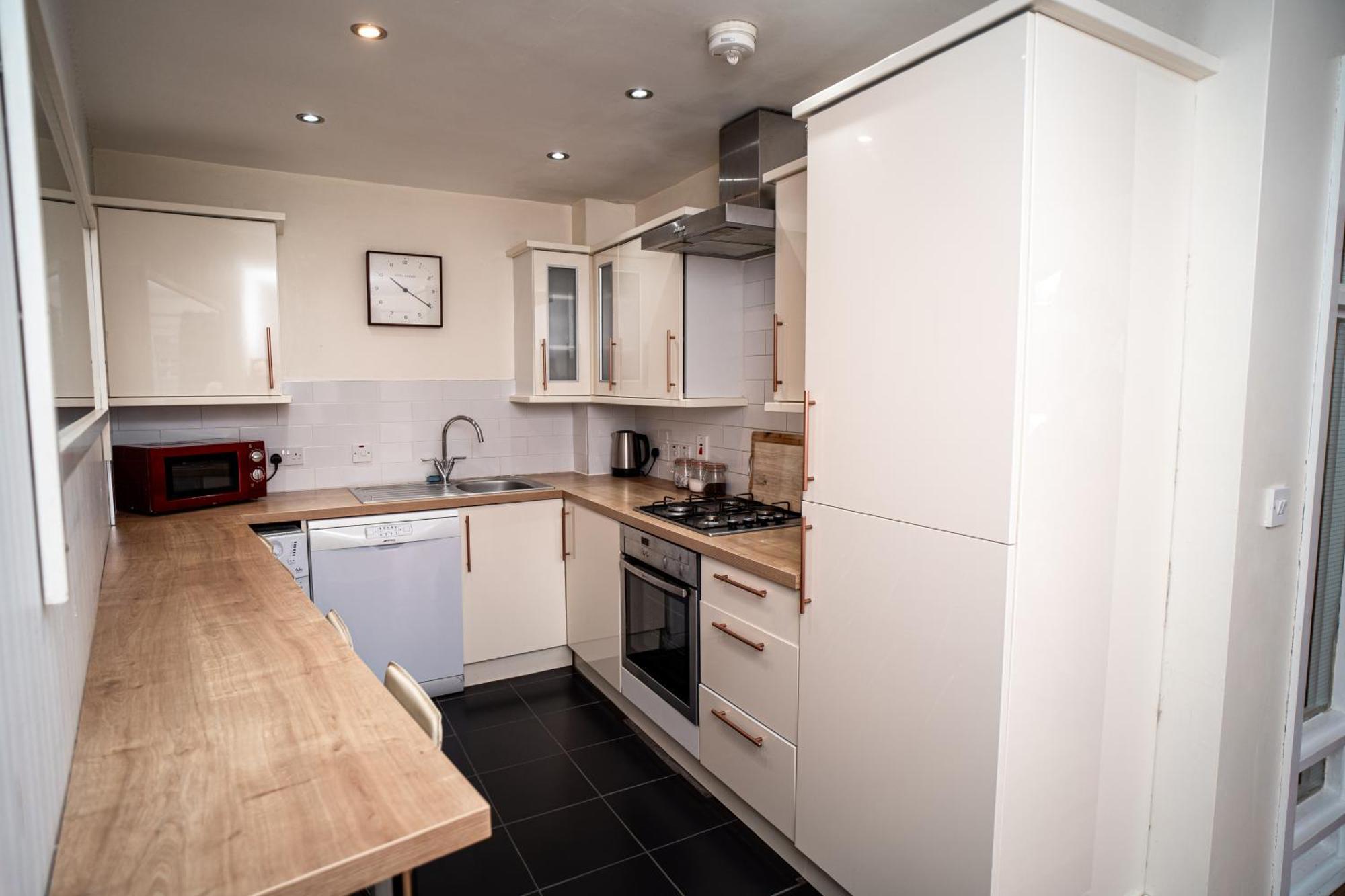 Apartment 3 Bedroom In Centre