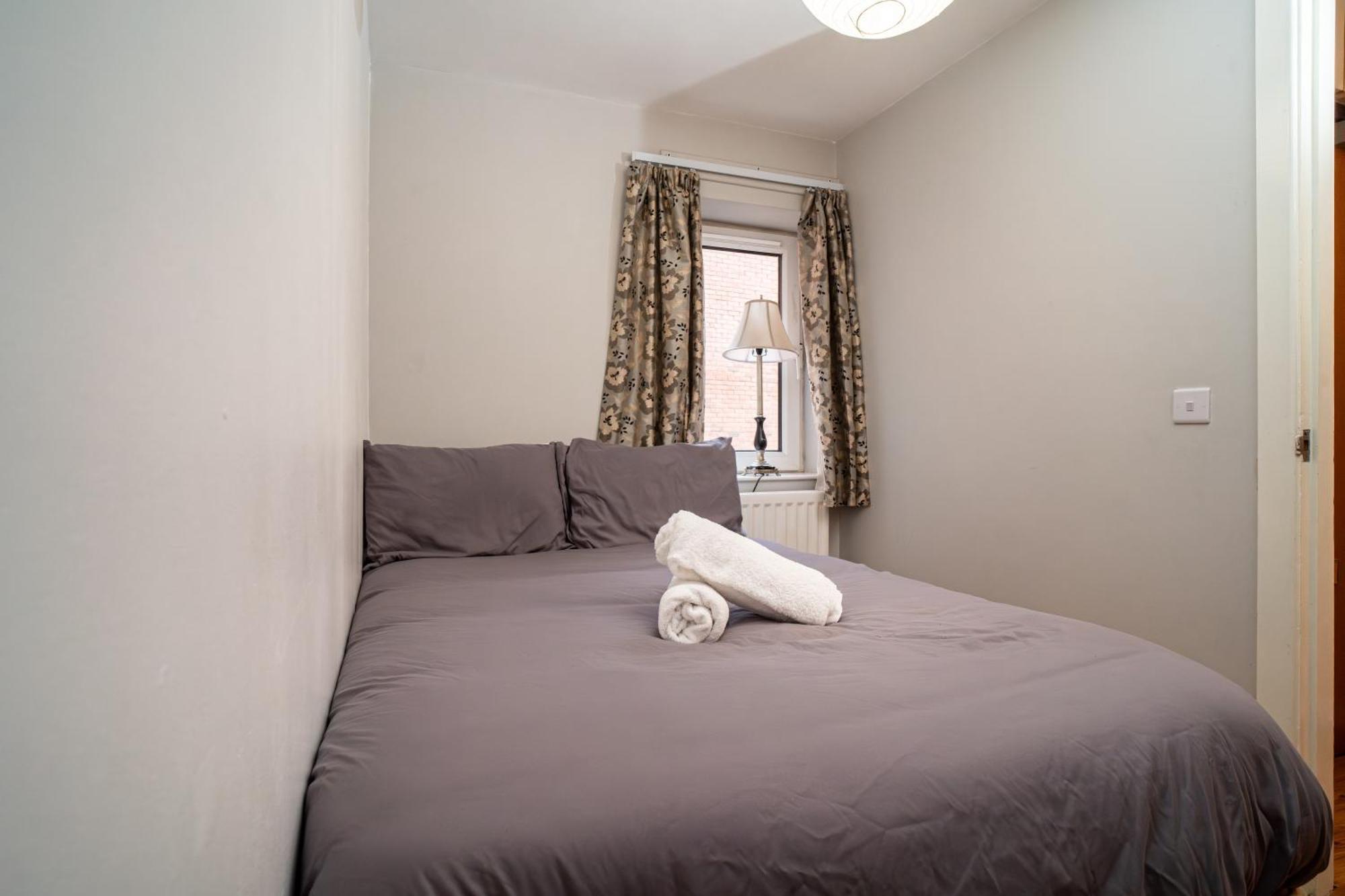 Apartment 3 Bedroom In Centre Belfast
