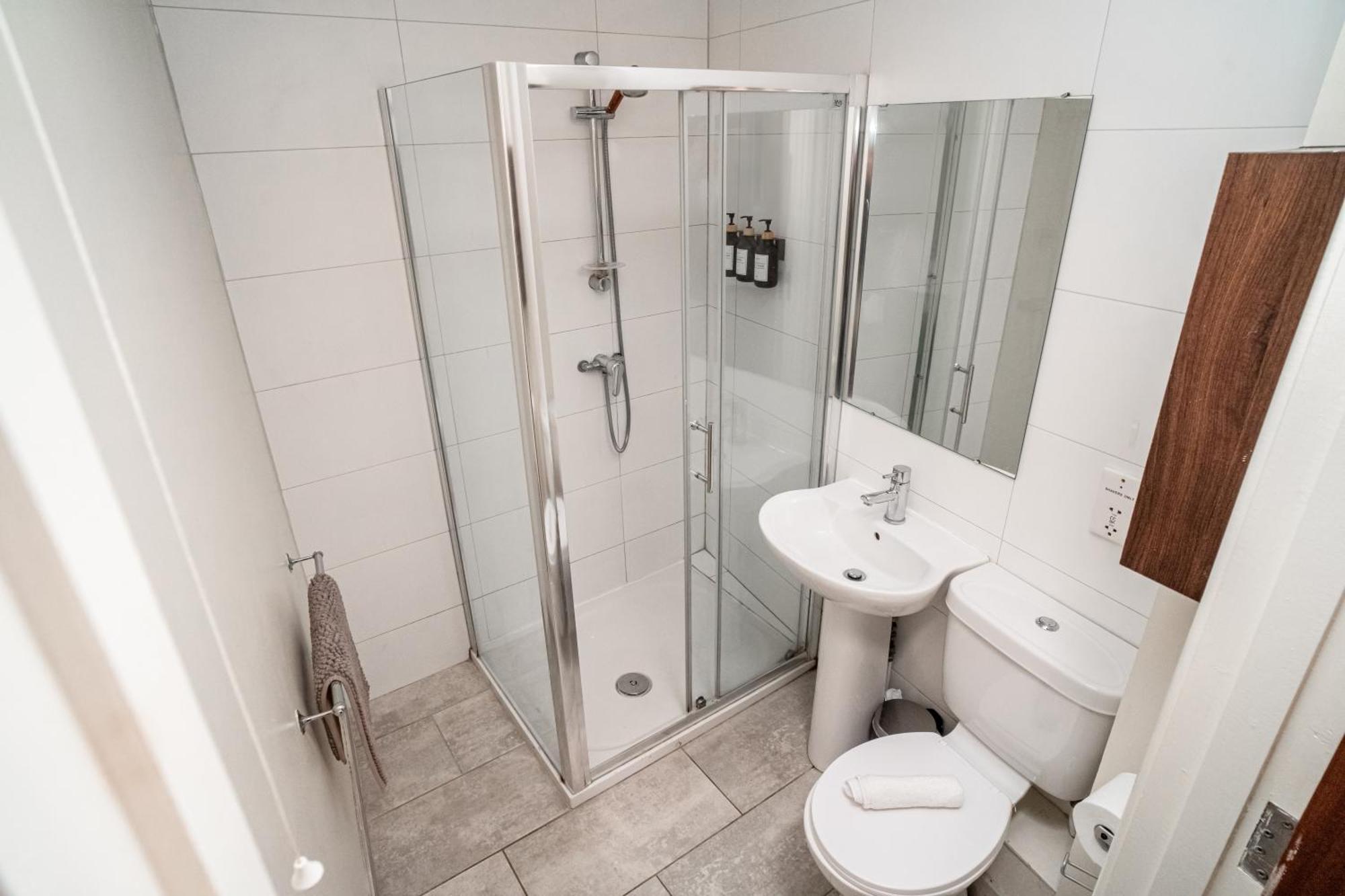Apartment 3 Bedroom In Centre